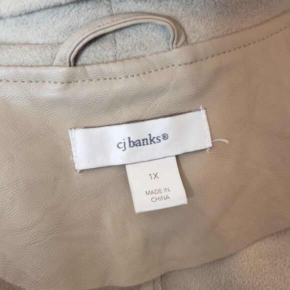 Faux leather jacket  - Picture 3 of 7